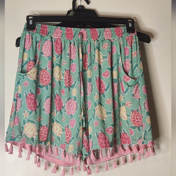Simply Southern Green and Pink Shorts - Picture 1 of 3